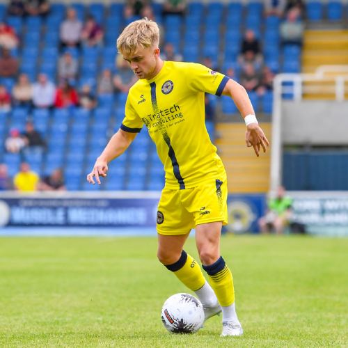 Cresswell makes Smart signing