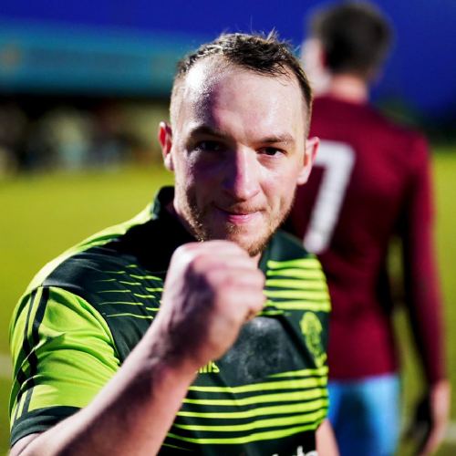 Cameron Johnson joins from Lincoln United