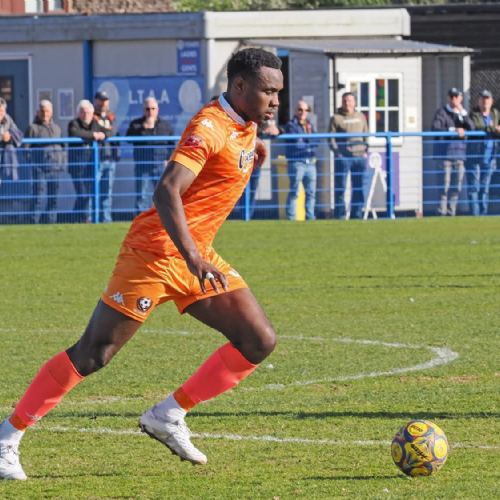 Mbayo signs on for the Gladiators