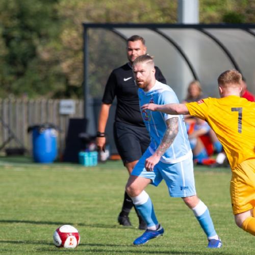 Ex Premier League player Clayton joins Cressy's Glads!